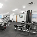 Man54 -Manly Magic Waterfront Retreat With Gym & Sauna