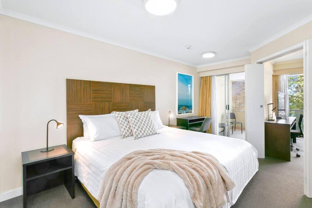 Apartment Man54 -manly Magic Waterfront Retreat With Gym & Sauna