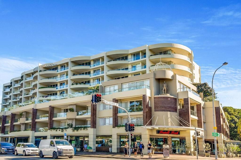 Man54 -manly Magic Waterfront Retreat With Gym & Sauna *