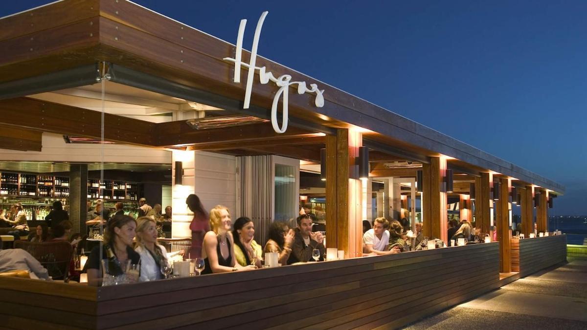 Man54 -manly Magic Waterfront Retreat With Gym & Sauna *
