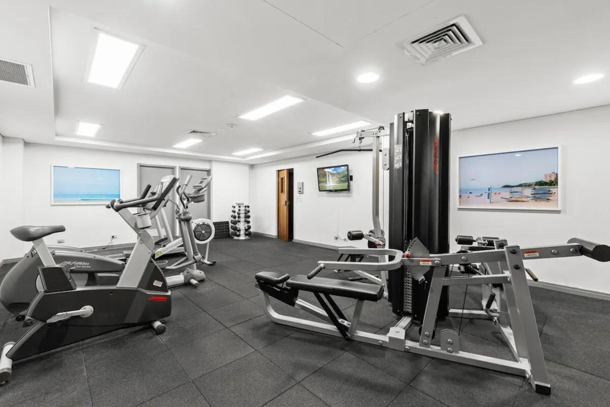 Man54 -manly Magic Waterfront Retreat With Gym & Sauna